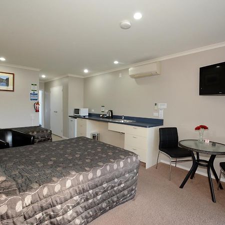 Otago Peninsula Motel Портобелло Экстерьер фото