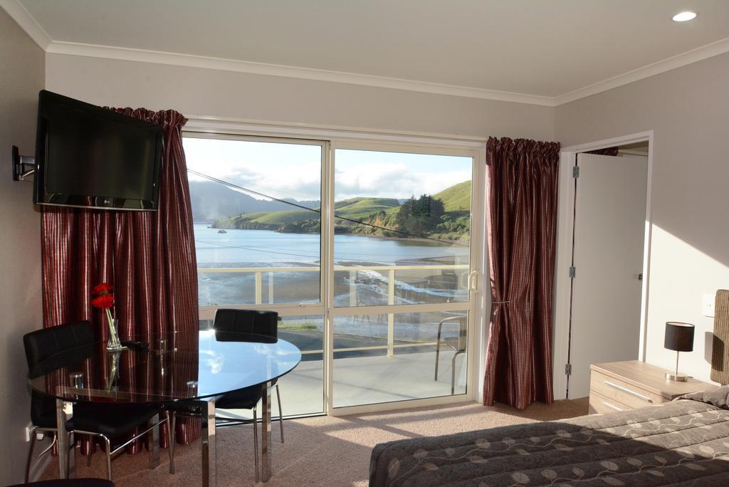 Otago Peninsula Motel Портобелло Экстерьер фото